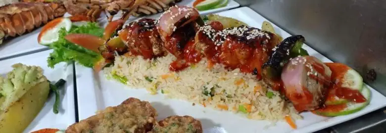 Arhaam Rooftop Food Court