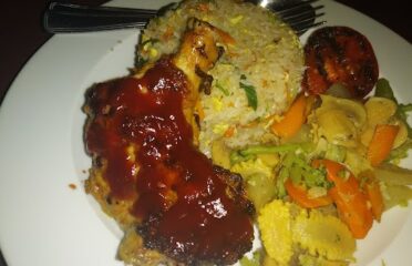Tasty Tibet – Monipuripara