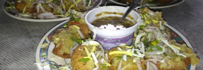 মামা চটপটি ও ফুচকা – Demra, Dhaka
