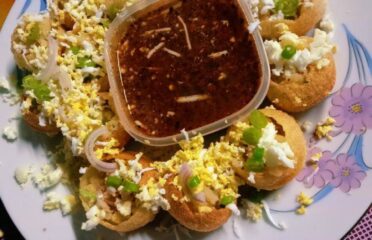 ওয়েলকাম ফুচকা এন্ড আইসক্রিম। – দিনাজপুর