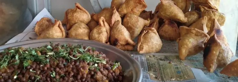 মা-বাবার দোয়া অরজিনাল দেশি মোরগ পোলাও খাবার – Baridhara, Dhaka