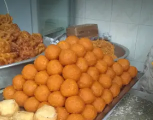 মধুর ক্যান্টিন ও কফি হাউস – Rangpur