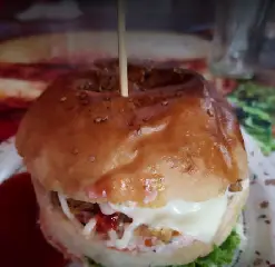 সিটি বেকারী এন্ড ফাস্টফুড – Tangail
