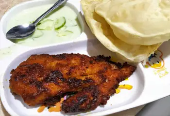 চায়ের আড্ডা হালাল শর্মা লুচি চাপ – Bashundhara, Dhaka