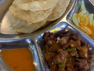 Dhali Food Court – Bashundhara R/A, Dhaka