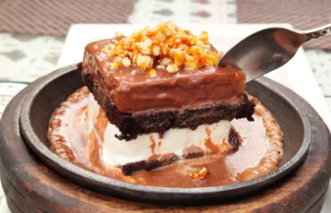 Street 1 Cafe